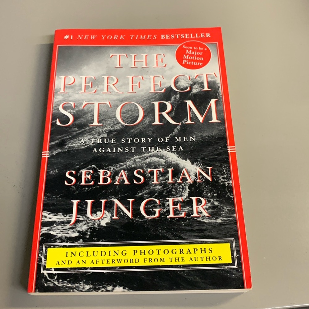 The Perfect Storm Paperback Book by Sebastian Junger🛑